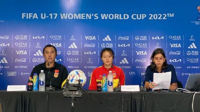 图书馆里的女朋友
